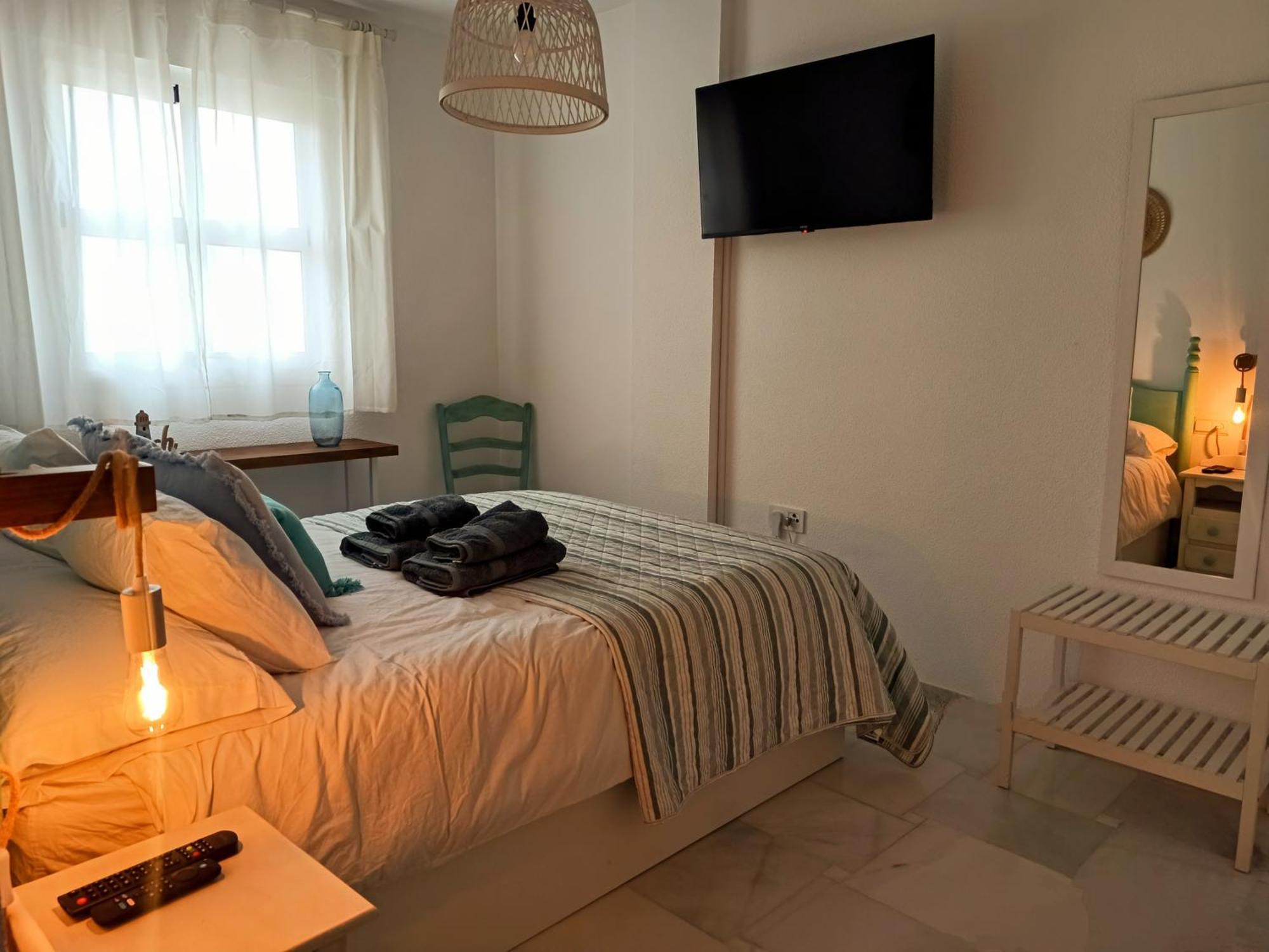 Casa Lola Conil, Azotea Al Mar Y Parking Solo Familias O Parejas Villa Conil De La Frontera Exterior photo